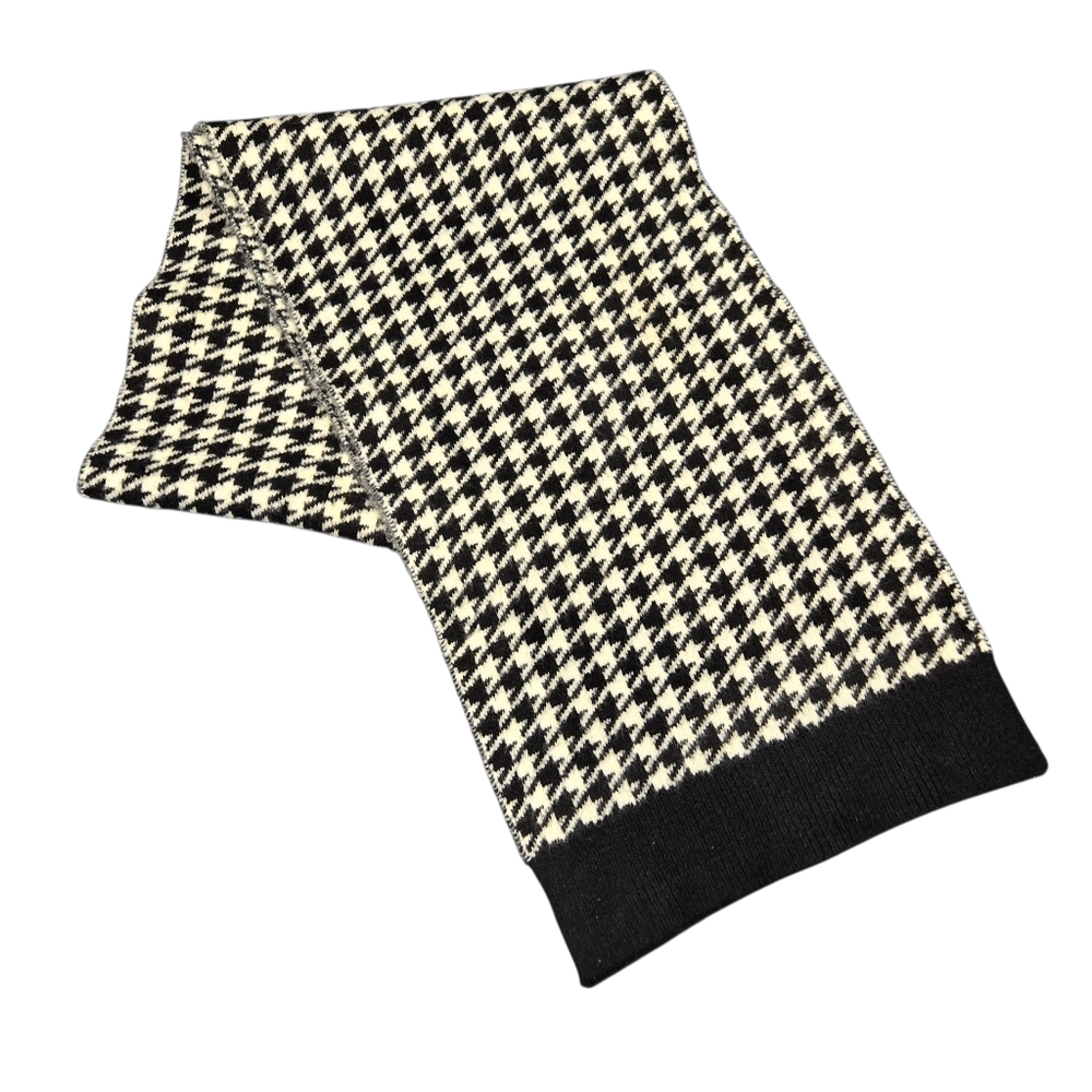 Classic Black and White Houndstooth Scarf